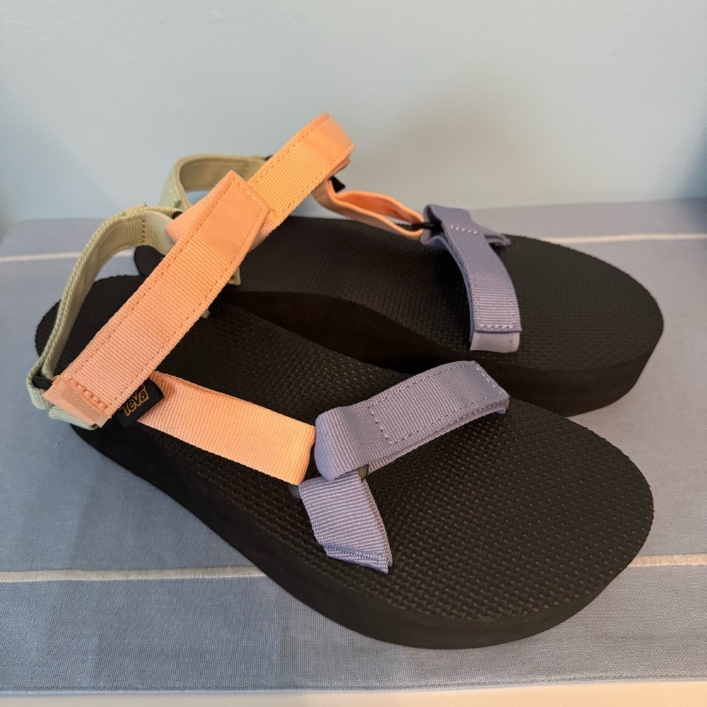 New Teva Flatform Universal Multi-Colored Size 10… - image 6
